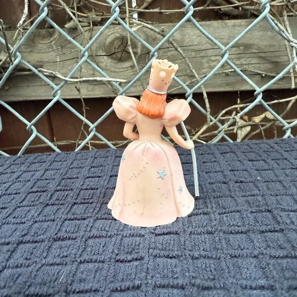 Green and Silver Action Figures Playset - Picture 7 of 12